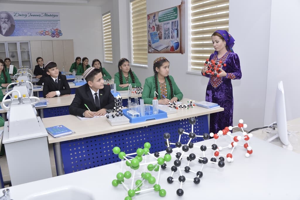 The governmental meeting of workers of education system is prepared for in Turkmenistan