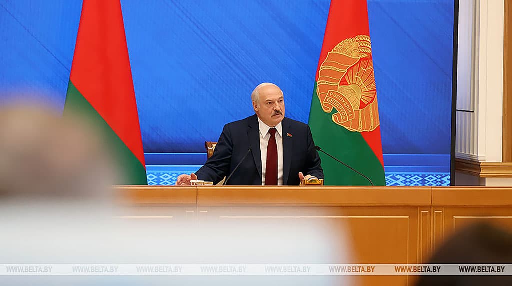 Лукашенко о выборах, санкциях и интеграции с Россией – восьмичасовой разговор с президентом