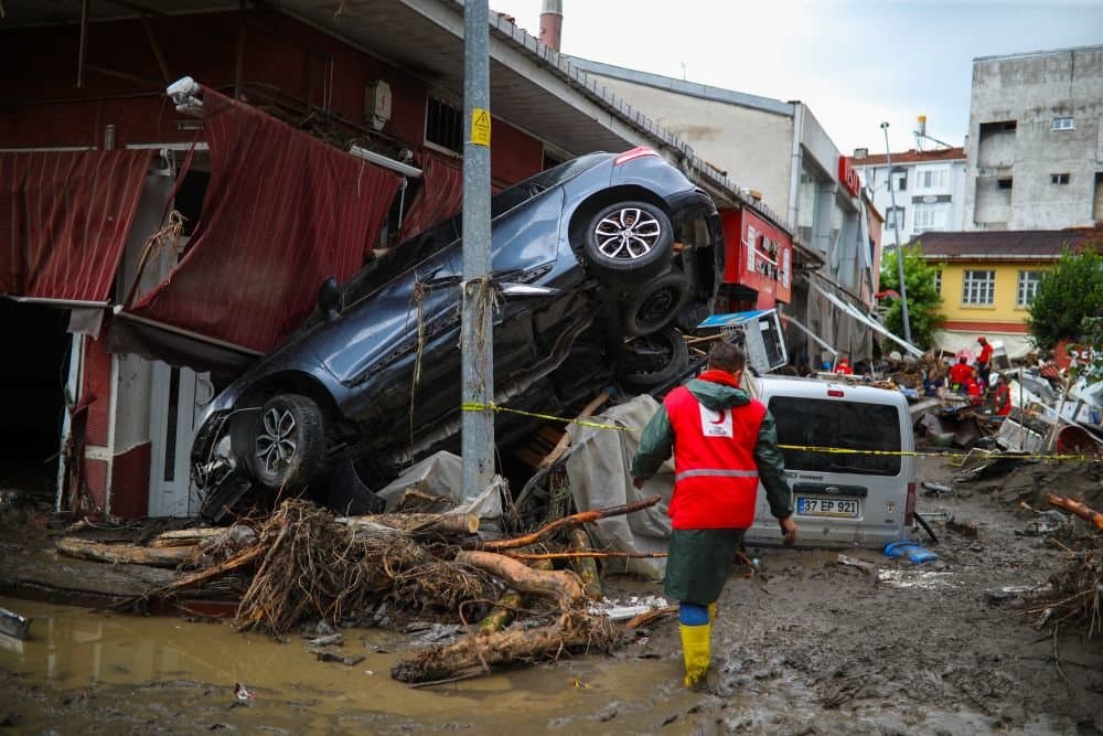 Berdimuhamedov expresses condolences to the families and friends of those killed in floods in Turkey
