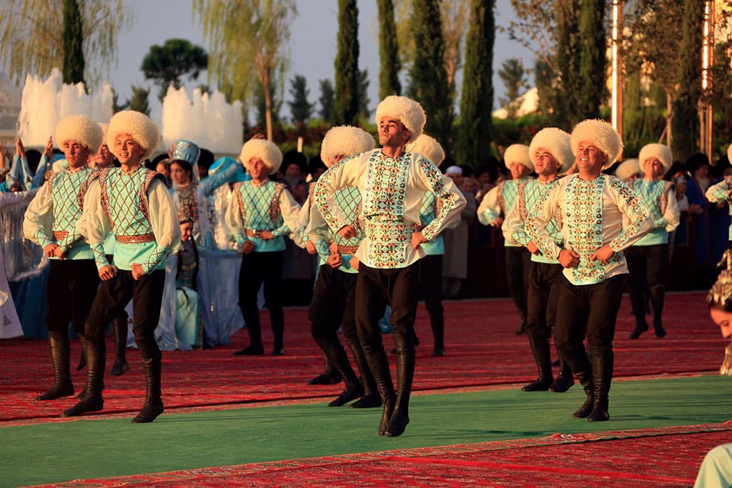 utverzhdeno-polozhenie-o-gosregulirovanii-kulturnyh-uslug-na-svadbah-v-turkmenistane