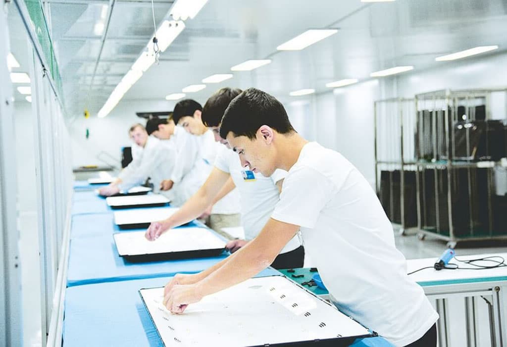 Turkmen economic society exports smart TVs