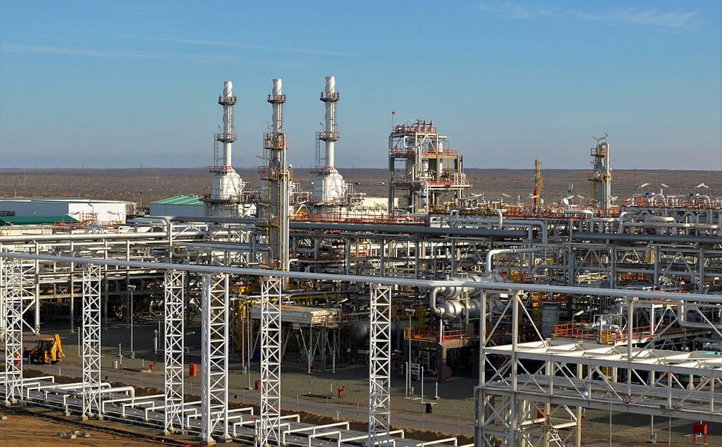 iz-200-mlrd-investicij-v-ekonomiku-turkmenistana-60-prishlos-na-industriyu