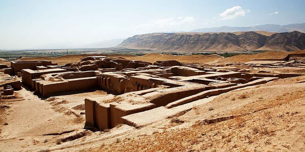 grecheskie-motivy-na-nisijskih-ritonah2