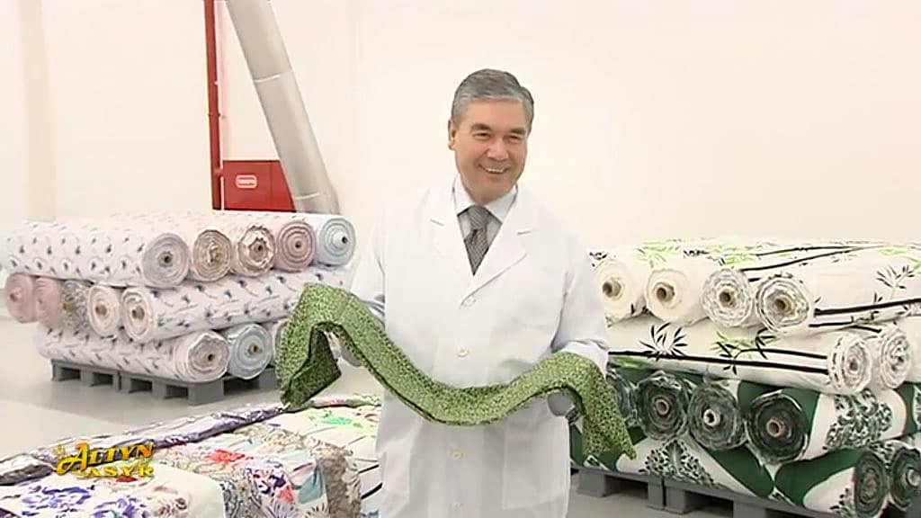 Berdimuhamedov got acquainted with the production in the Babadaykhan textile complex