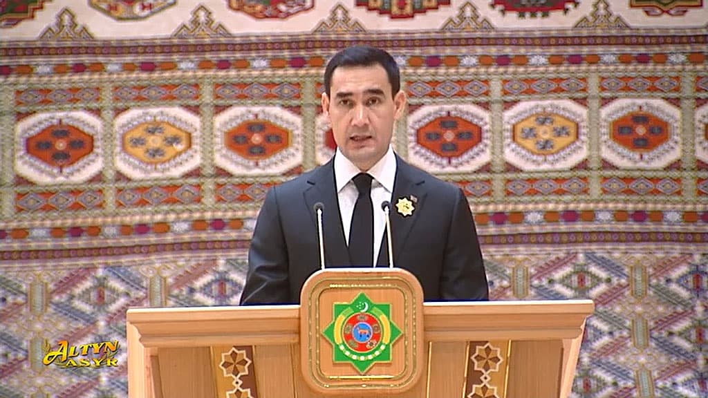 The tasks of the economy of Turkmenistan are formulated, including the reduction of dependence on exports
