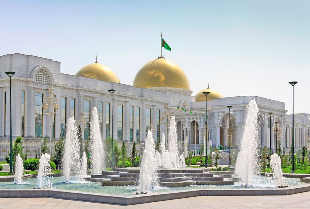 Serdar Berdimuhamedov takes office as President of Turkmenistan