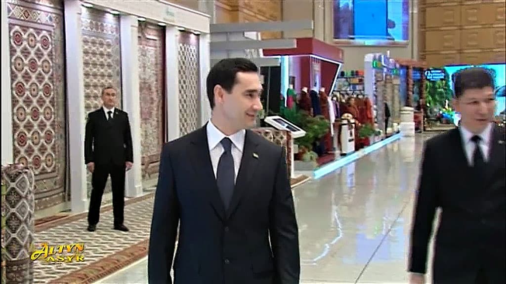 The President of Turkmenistan got acquainted with the products of entrepreneurs
