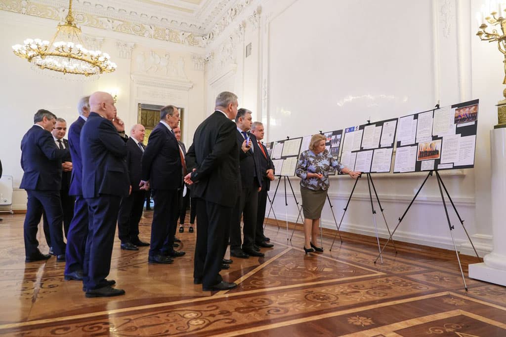 Turkmen exposition presented at the photo-documentary exhibition of the Russian Foreign Ministry