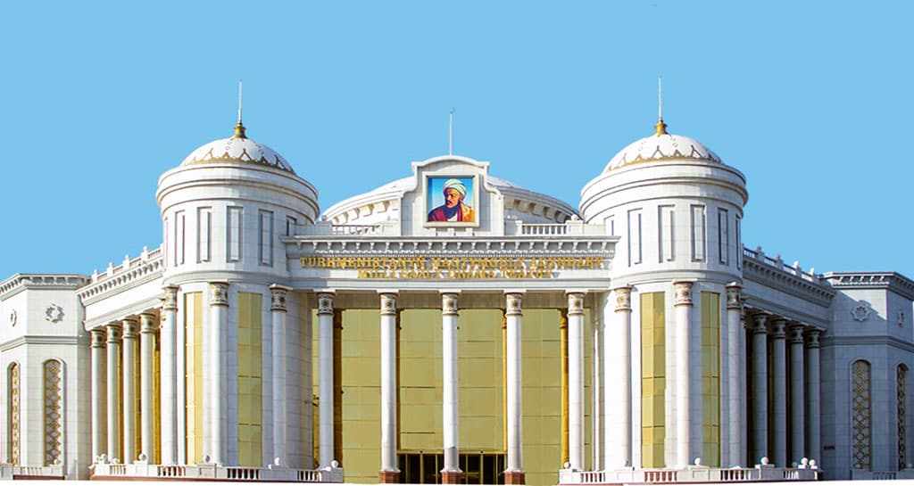 Труппа драмтеатра имени Махтумкули готовит к театральному фестивалю «Ноев ковчег»