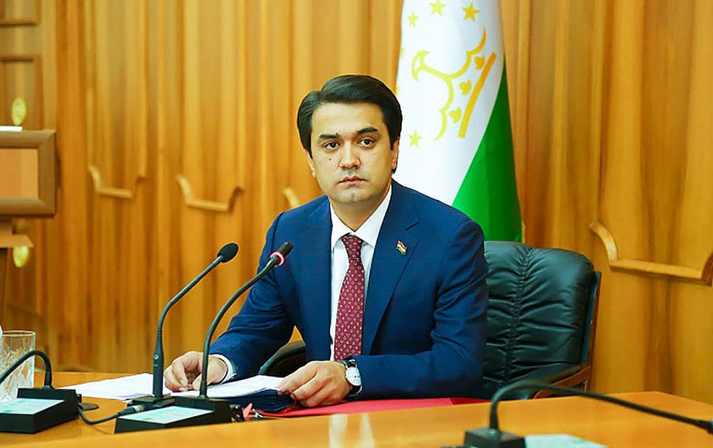 nachalsya-vizit-v-ashhabad-spikera-parlamenta-tadzhikistana-rustama-emomali