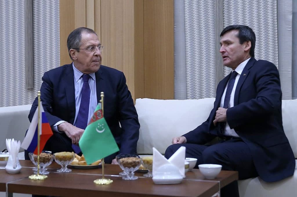 Raşid Meredow we Sergeý Lawrow ýokary derejede geçiriljek türkmen-rus duşuşygy barada gürrüň etdiler