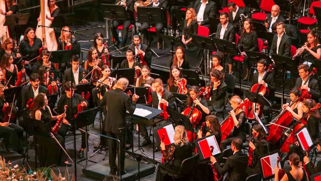 turkmenskie-muzykanty-vystupyat-na-koncertnyh-ploshchadkah-mezhdunarodnyh-festivalej