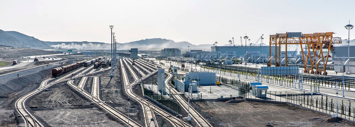 turkmen-railways-and-port-turkmenbashi-will-increase-cargo-turnover-400000-teu-year
