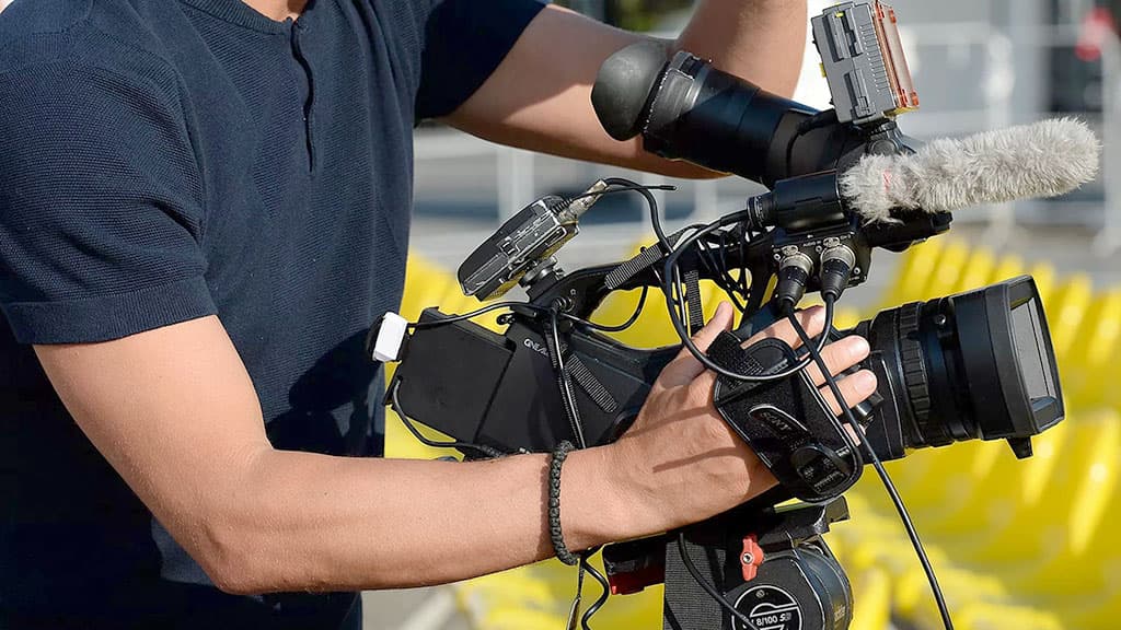 kinematografisty-turkmenfilma-vyletayut-v-uzbekistan-dlya-semok-konkursnogo-kino