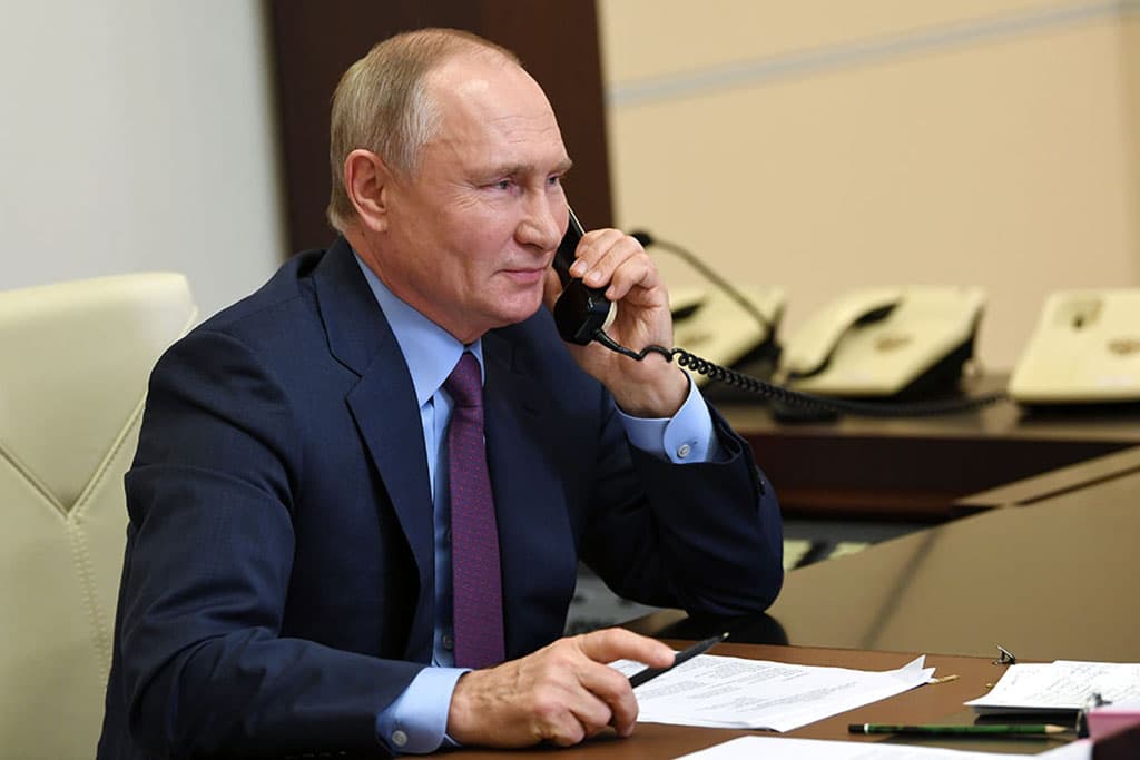 vladimir-putin-pozdravil-serdara-berdymuhamedova-s-dnem-rozhdeniya