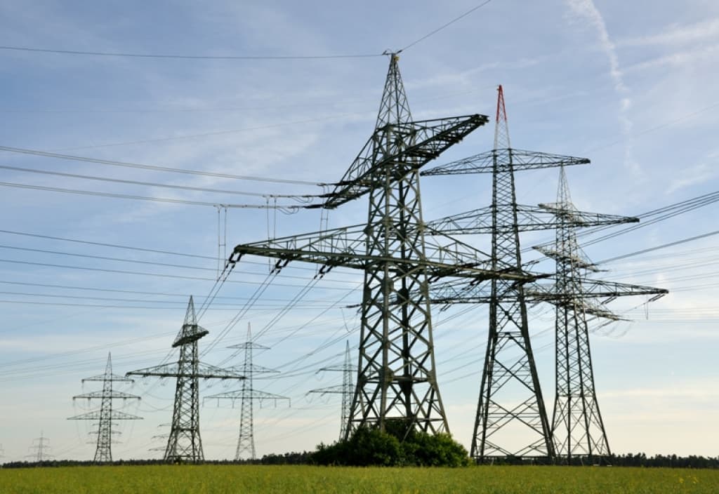 Eýran milli energiýa ulgamyny Türkmenistan arkaly Russiýa birikdirmegi meýilleşdirýär