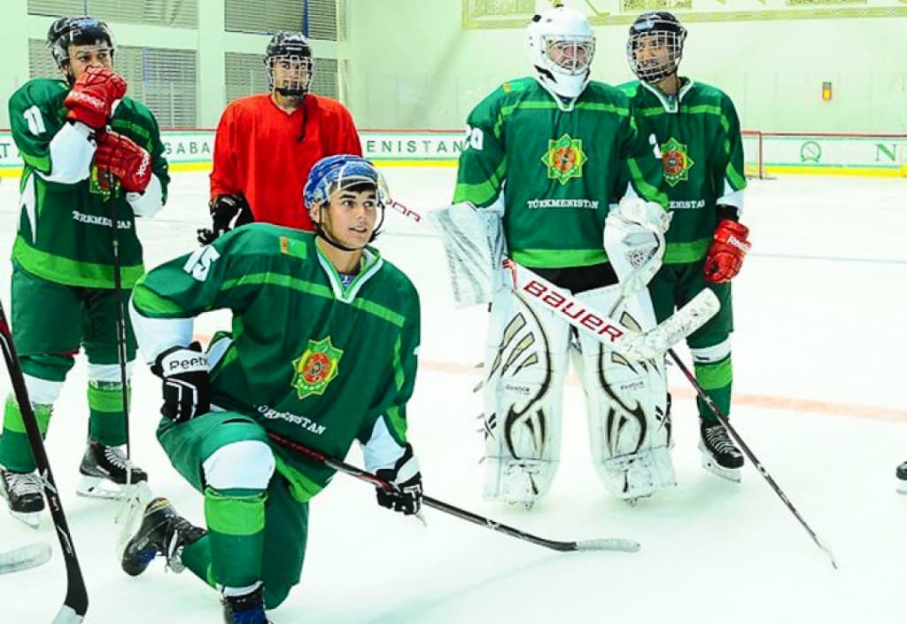 Turkmen hockey players will compete for entry into the second division of the Hockey World Championship