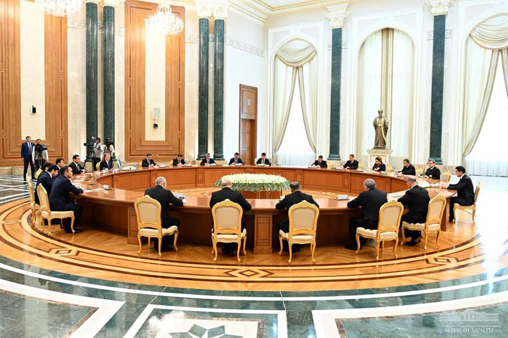 Ýokary derejedäki türkmen-özbek gepleşiklerinde bilelikdäki taslamalar ara alnyp maslahatlaşyldy