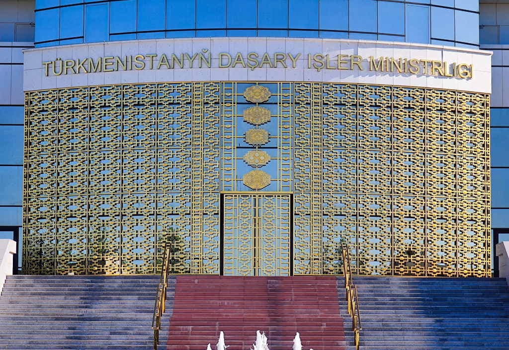 Rashid Meredov discussed holding the 26th meeting of the Foreign Ministers of the ECO countries with the Secretary General of the organization