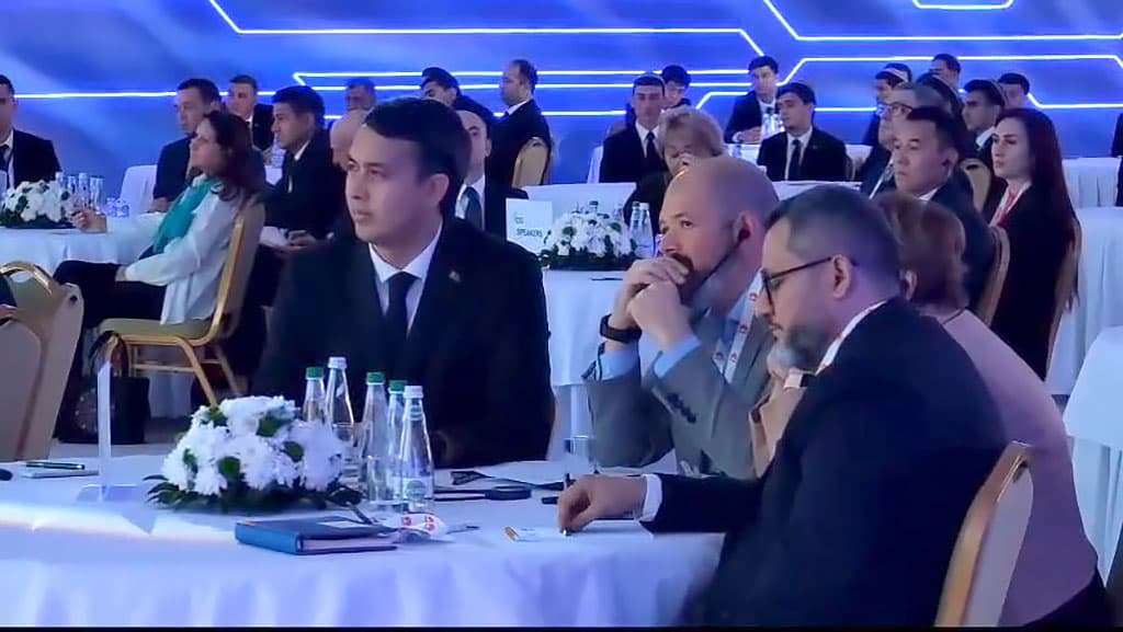 Aşgabatda halkara telekom-jemgyýetçiligi sanly ulgama geçilişiň ýollaryny ara alyp maslahatlaşýar