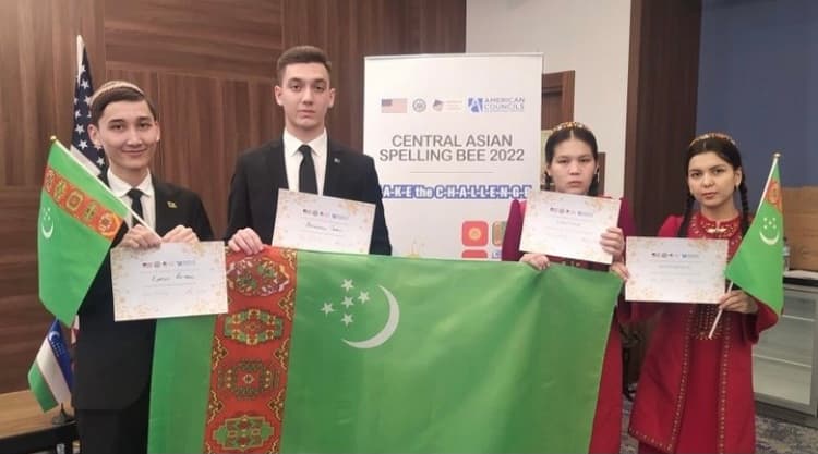 Türkmenistanly talyplar «Spelling bee» bäsleşiginiň sebitleýin tapgyrynda ýeňiji boldular