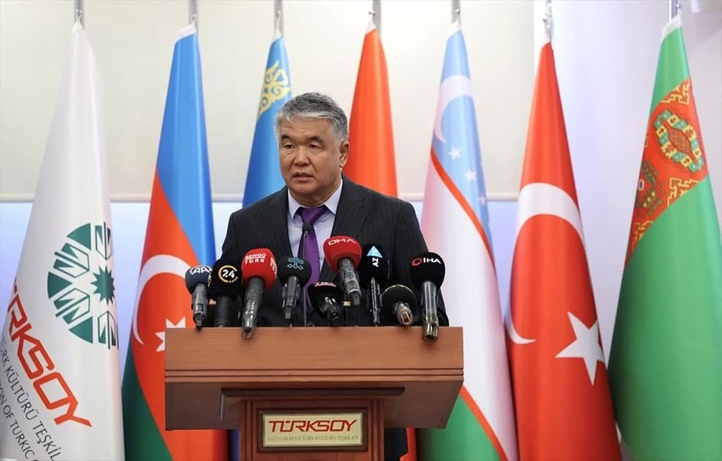 Prezident Serdar Berdimuhamedow TÜRKSOÝ-nyň Baş sekretaryny kabul etdi