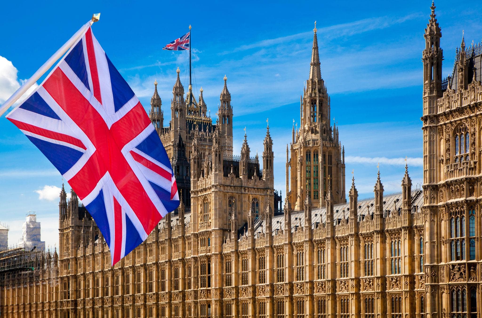 Beýik Britaniýanyň Türkmenistandaky öňki ilçileri ýurdumyzdaky işleri barada öz täsirleri bilen paýlaşarlar