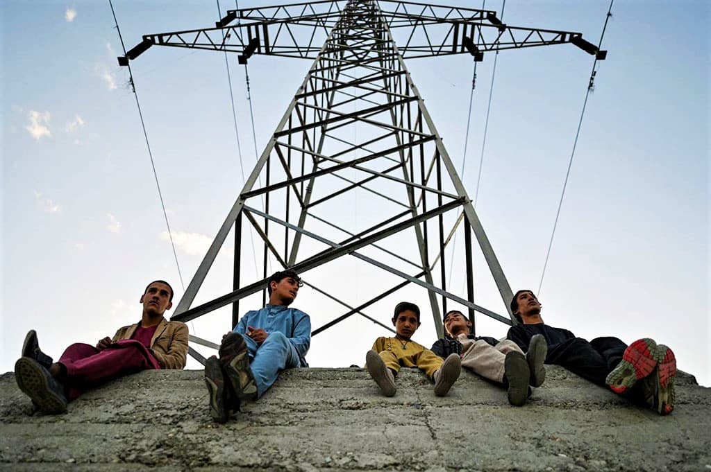 Özbegistan ýetmezçilige garamazdan, Owganystana elektrik energiýanyň eksportyny dowam edýär