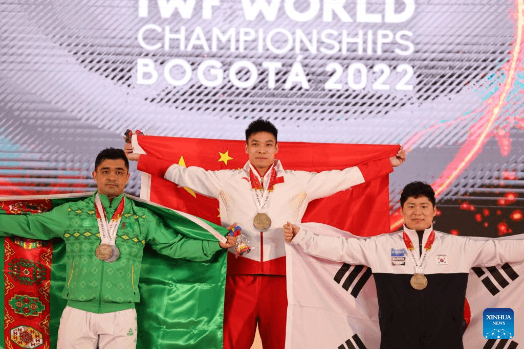Türkmen agyr atletikaçysy Bogotada geçýän dünýä çempionatynyň kümüş baýragynyň eýesi boldy