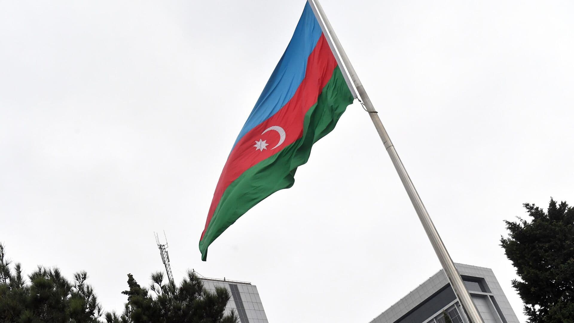 Ильхам Алиев прибыл в Туркменистан для участия в саммите «Туркменистан-Азербайджан-Турция»