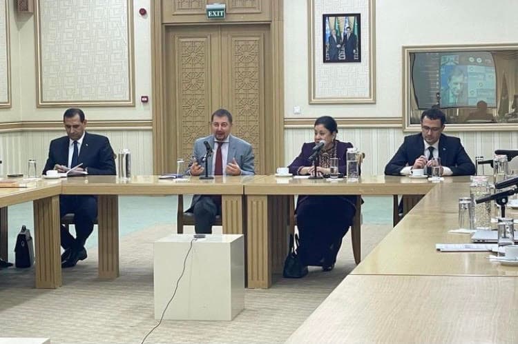 turkmenskie-diplomaty-i-stranovaya-komanda-oon-obsudili-partnerstvo-v-dostizhenii-cur