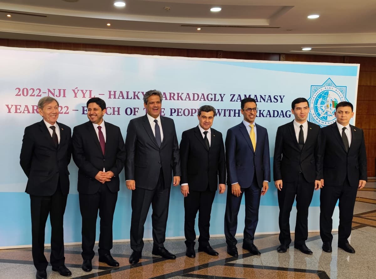 Ýakyn Gündogar has-da ýakynlaşýar – diplomatik simpoziumdan fotosuratlar