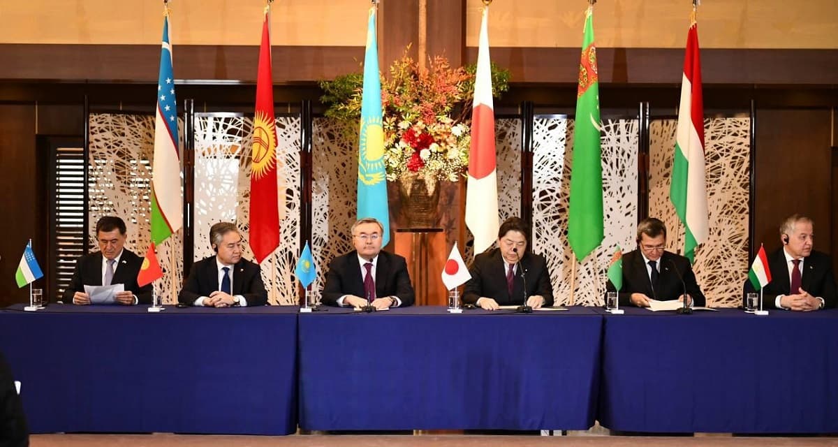 v-tokio-sostoyalas-vstrecha-ministrov-inostrannyh-del-stran-centralnoj-azii-i-yaponii
