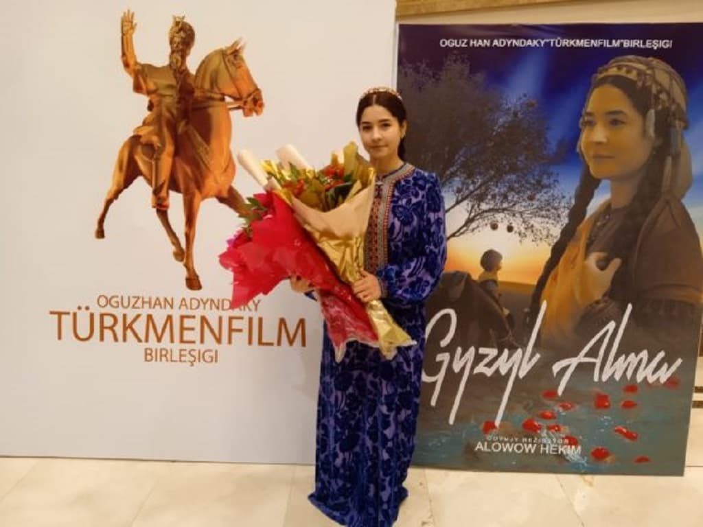 The film "Red Apple" is a New Year's gift from Turkmen filmmakers