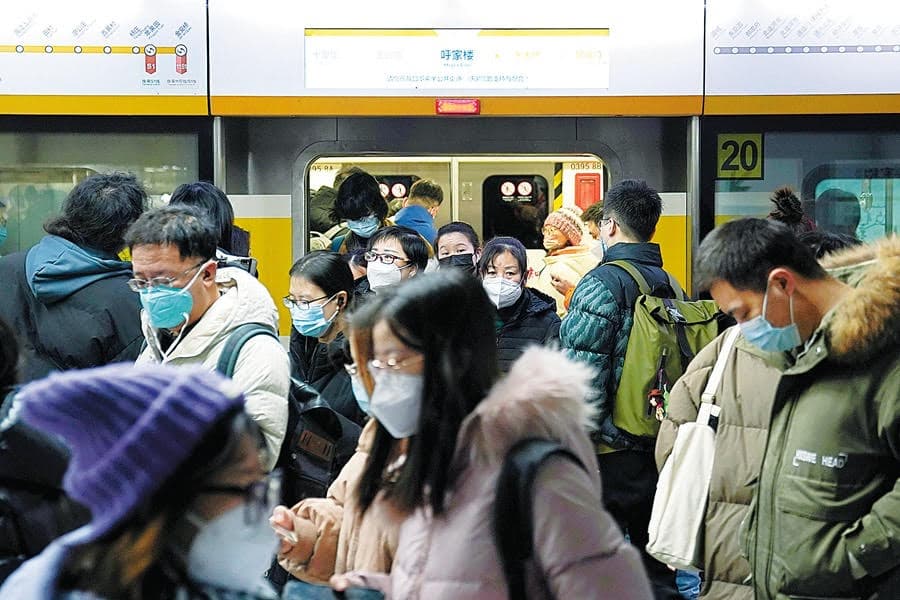 China Daily: Bustling Beijing returns to normal life