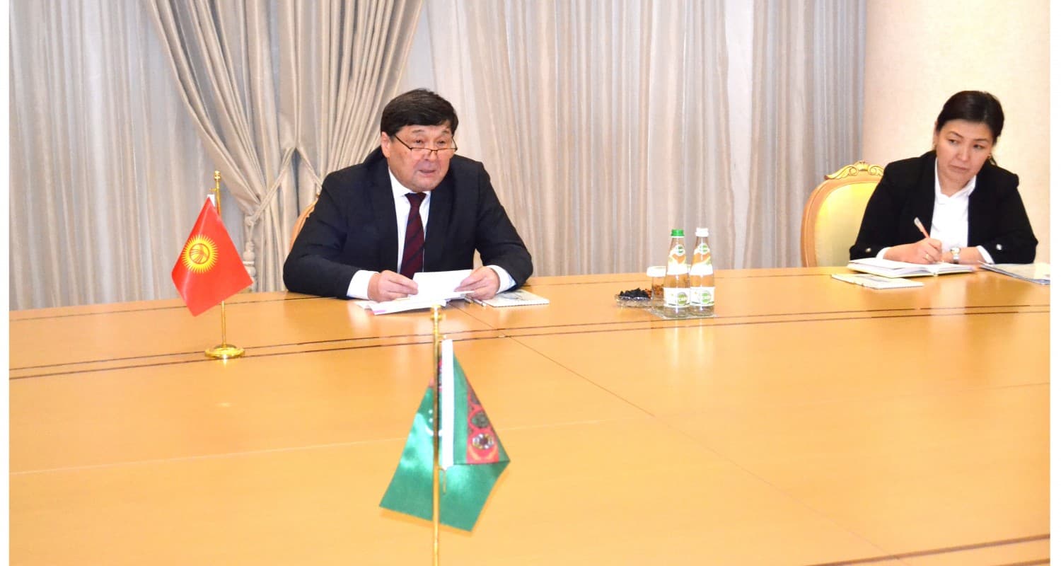 Gyrgyzystanyň täze ilçisi Aşgabat şäherine geldi