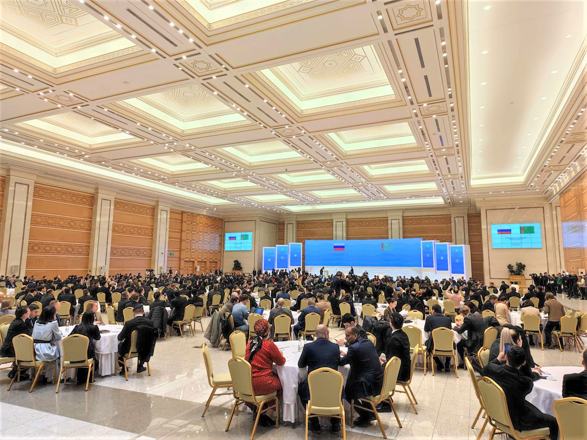 rf-i-turkmenistan-rabotayut-nad-vyhodom-transportnogo-koridora-sever-yug-na-polnuyu-moshchnost