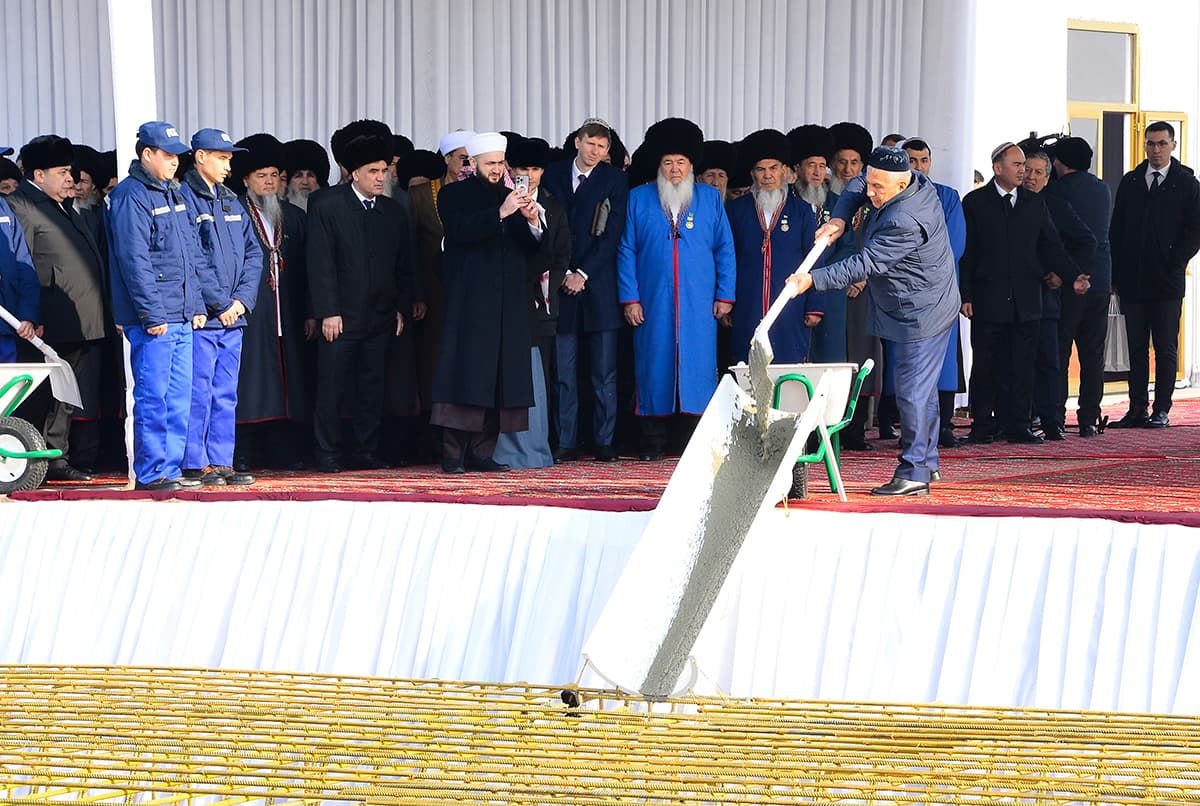 The foundation of the main mosque of Ahal was laid in the city of Arkadag