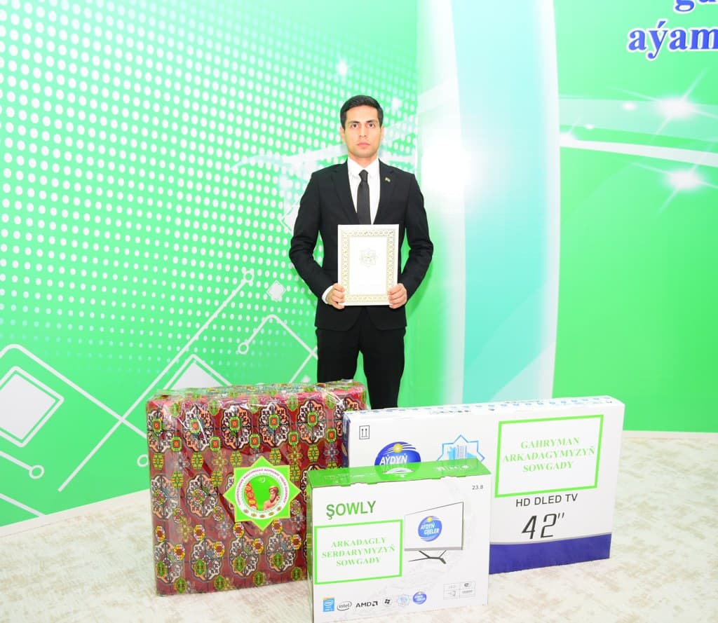 Representatives of the communications sector were awarded prizes of the Youth Organization of Turkmenistan