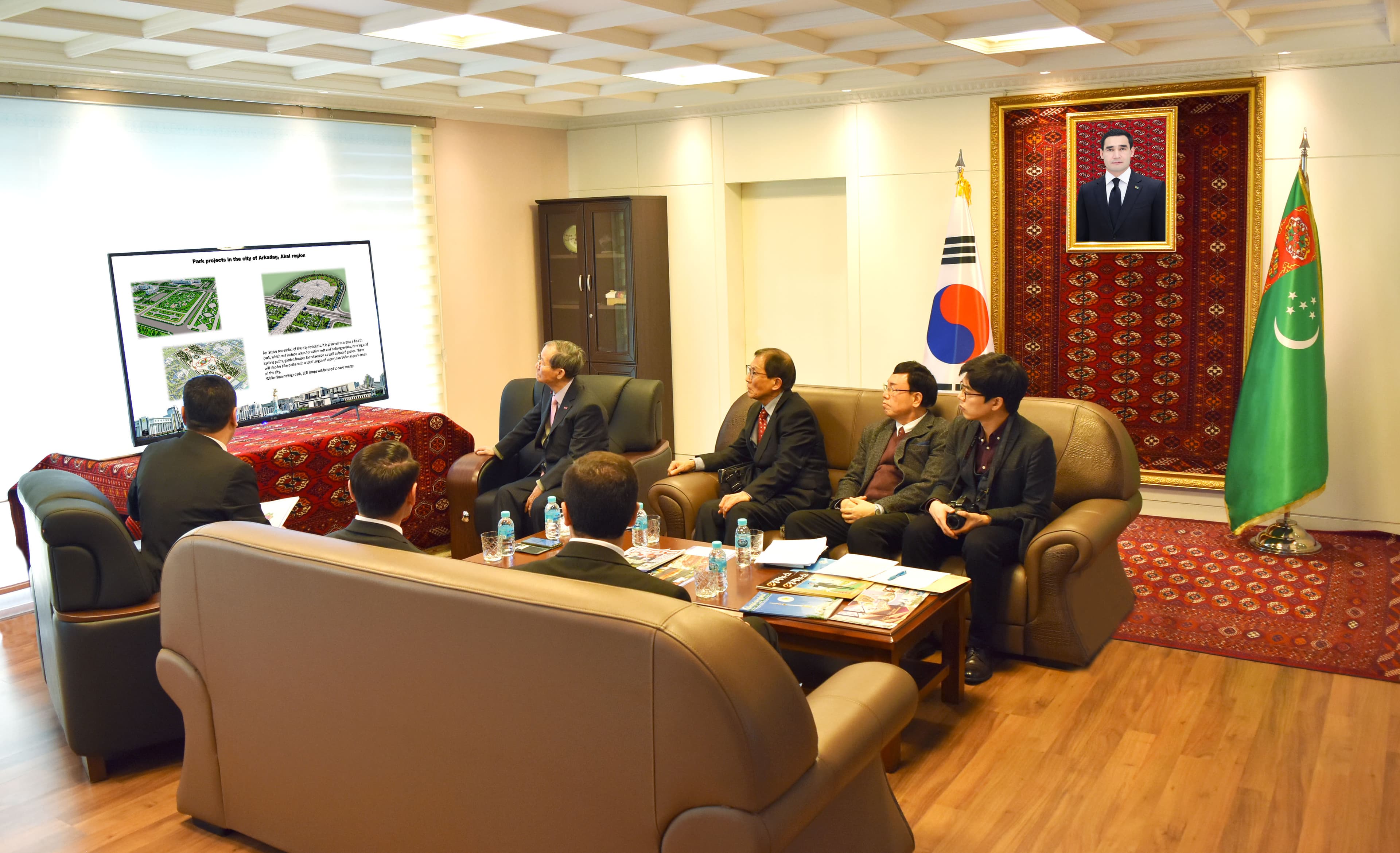 The Korea Post has become a guest of the Turkmen Embassy in Seoul