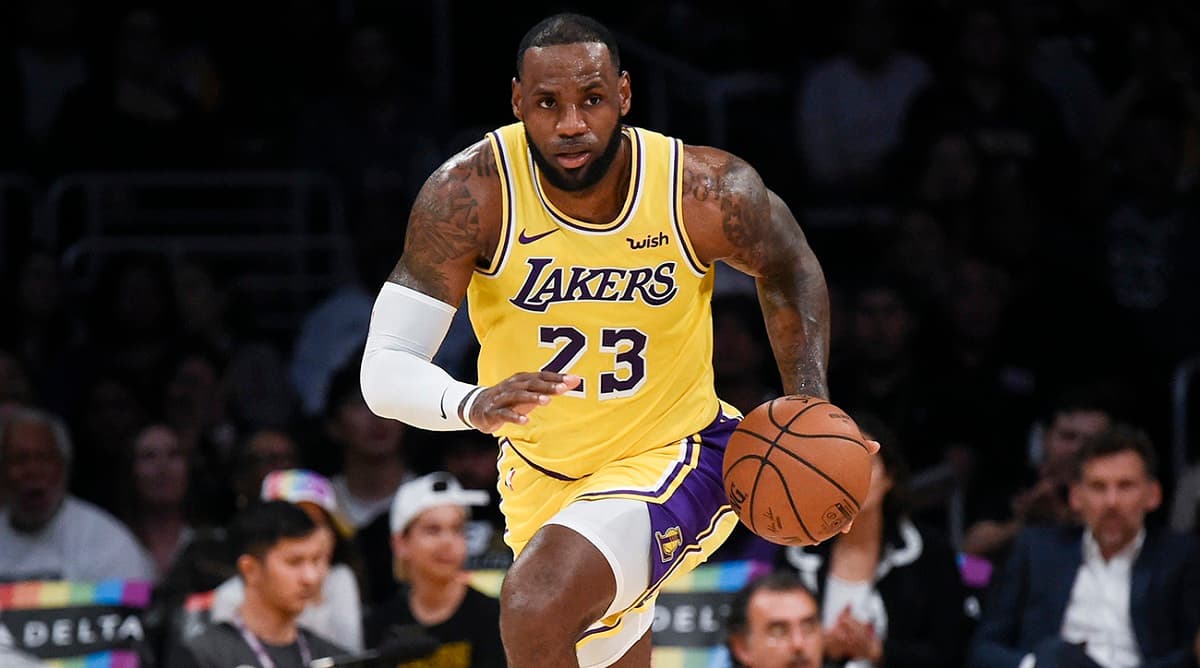 LeBron James sets NBA scoring record
