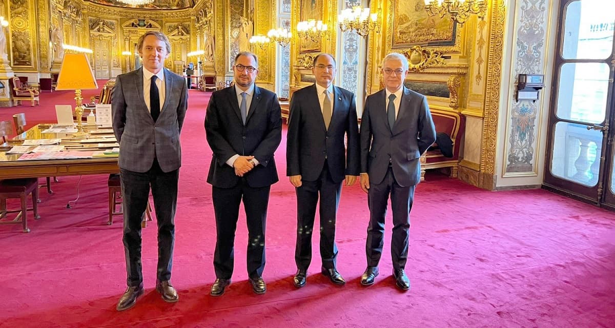 Turkmen diplomat meets with French senators in Paris