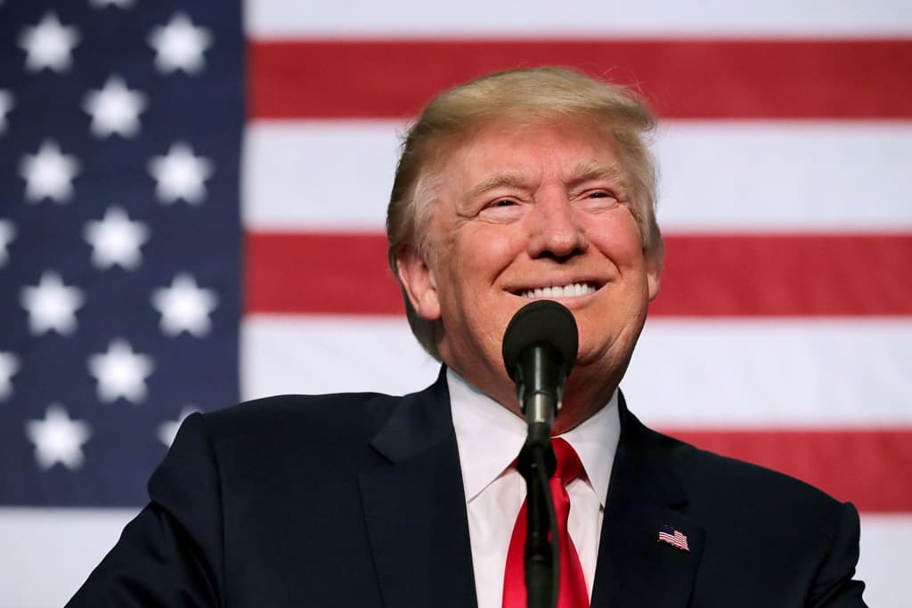 Meta has restored Trump's accounts on Facebook and Instagram