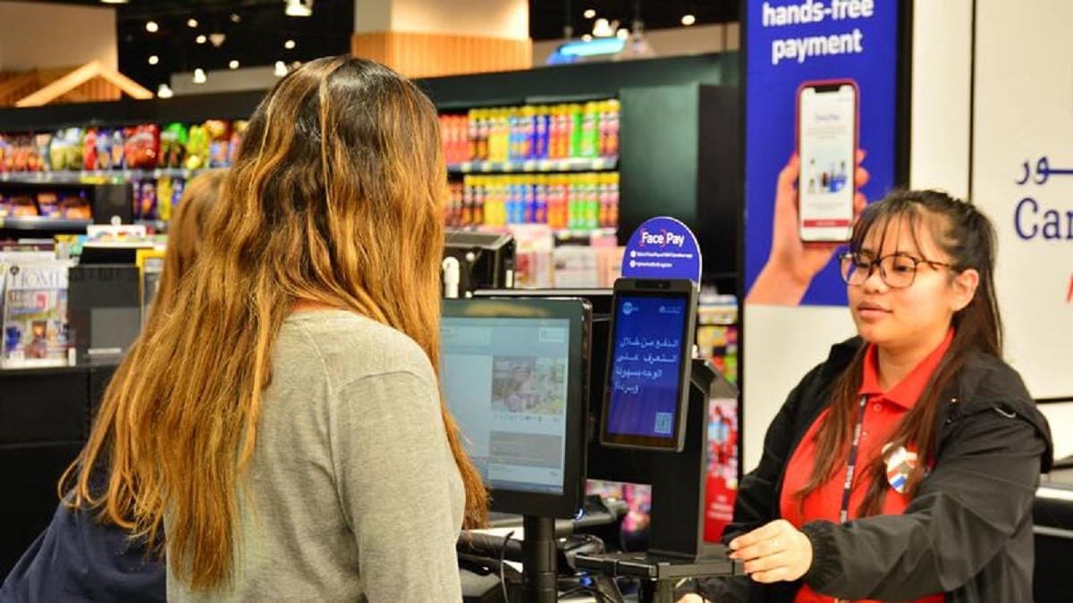 Dubai stores have implemented a payment system with face recognition