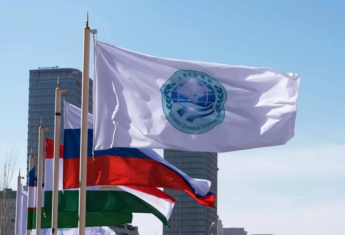 Özbegistan Eýranyň ŞHG-a agzalyga kabul edilmek üçin borçlary hakynda Ähtnama gol çekdi