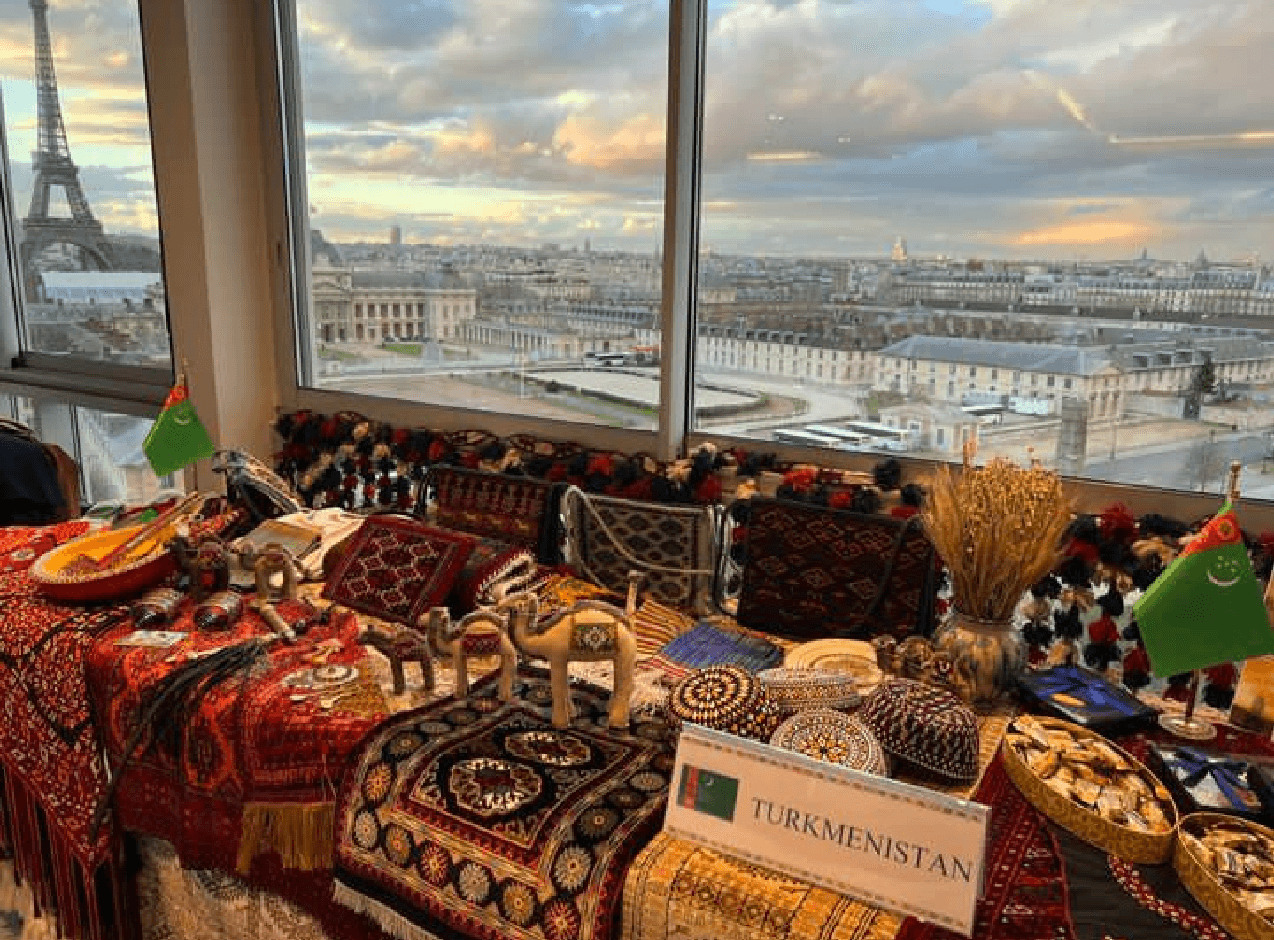 posolstvo-turkmenistana-vo-francii-otprazdnovalo-novruz-v-shtab-kvartire-yunesko