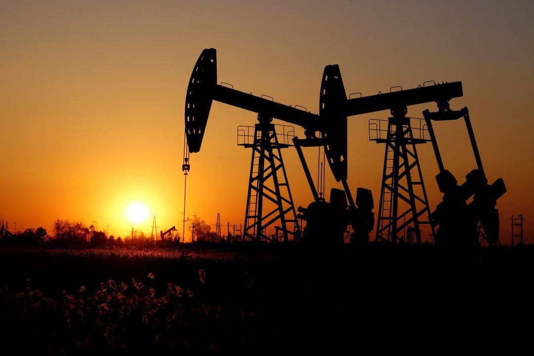 Часть стран ОПЕК+ начала снижать добычу нефти