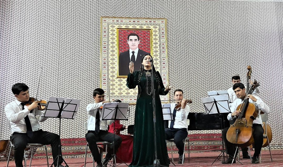 odnazhdy-v-konservatorii-vesnoj