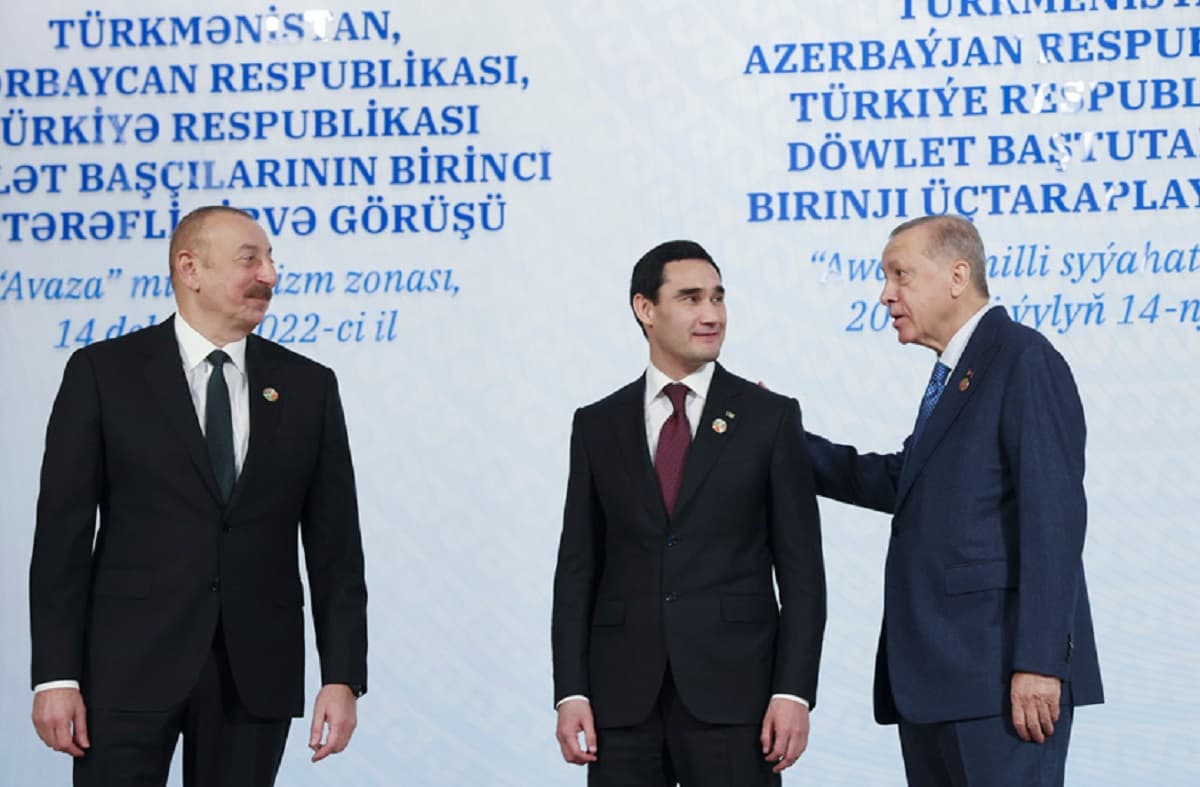 turkmenistan-azerbayjan-we-turkiye-bilen-sowda-ykdysady-ylalasygyny-tassyklady