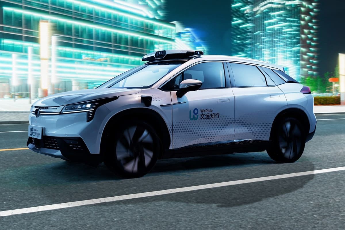 ОАЭ одобрили первую лицензию на беспилотные автомобили